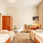 Lothus Hotel Breslau