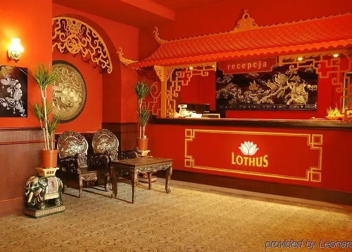 Lothus Hotell 3*