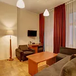 Lothus 3*